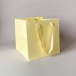 Пакет подарочный бумажный S (25*25*25см) - Yellow - Магазин товаров для кондитеров - Cake Box, Екатеринбург